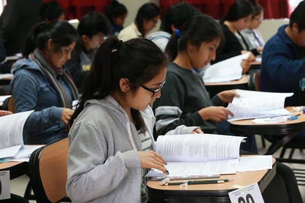 Lima y Ucayali lideran ranking de estudiantes de inglés en el Perú