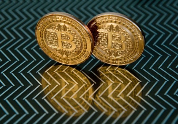 ¿Qué debo saber antes de invertir en Bitcoin?