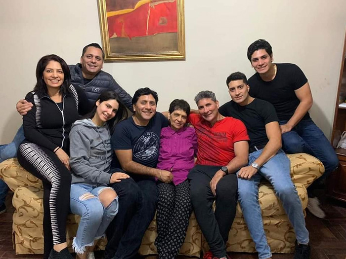 La-familia-Valdivia-de-Bellavista